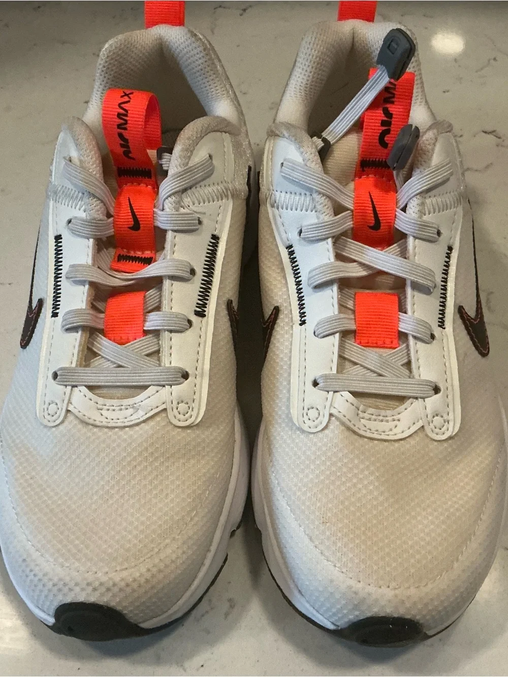 Nike air max INTRLK Lite (GS) white orange shoes youth size 4.5